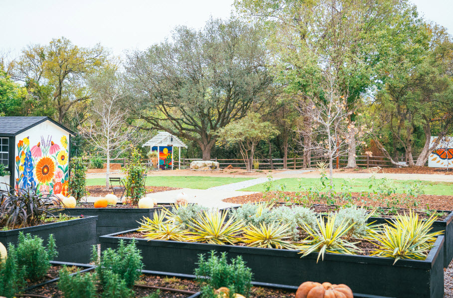 Carleen Bright Arboretum, United States